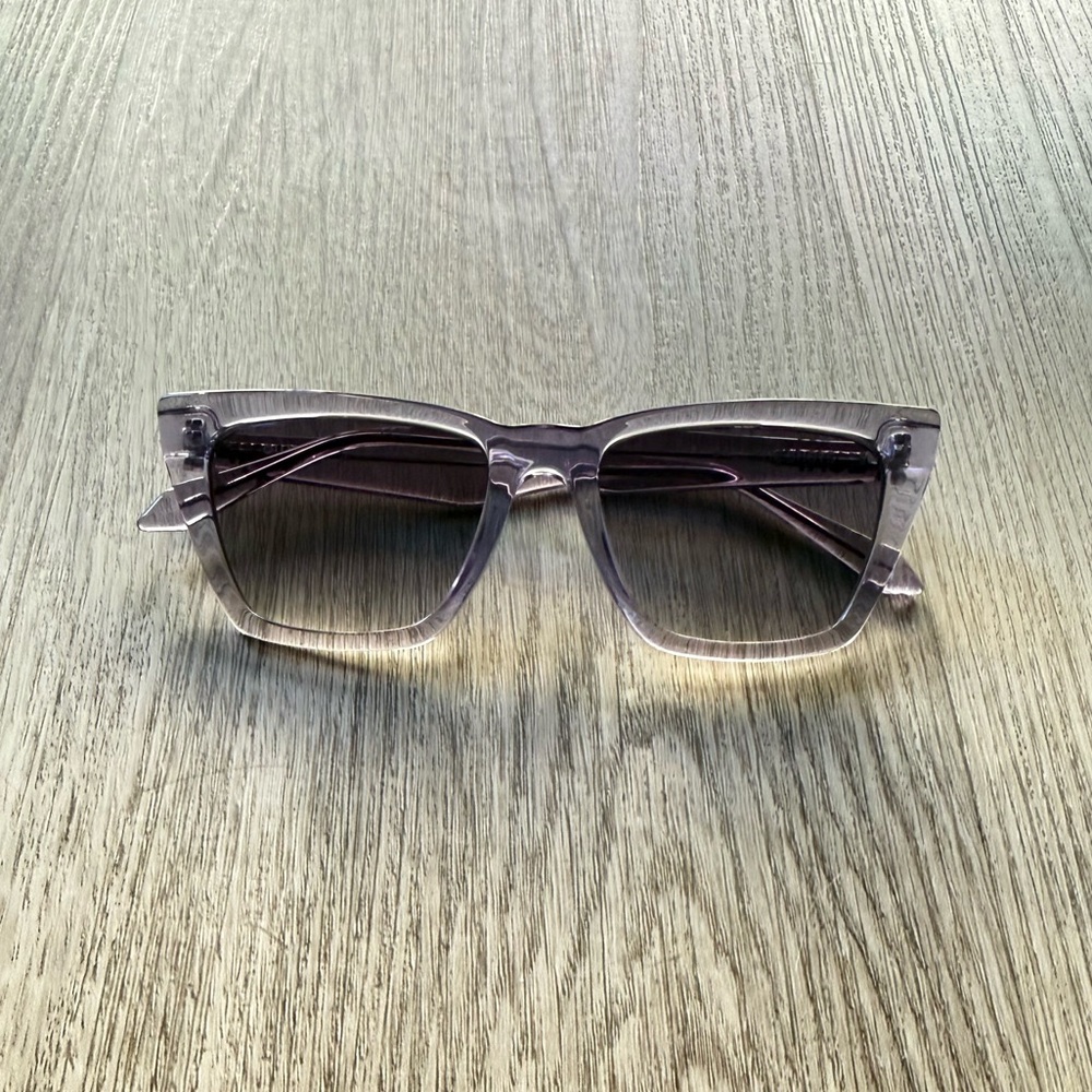 quay australia call the shots purple clear retro cat eye sunglasses eyewear NEW